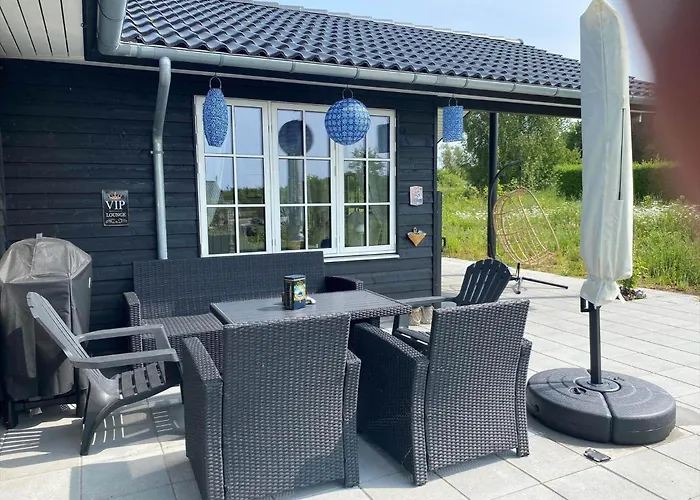17716-horve-strandlunden-60 بيت للعطل *